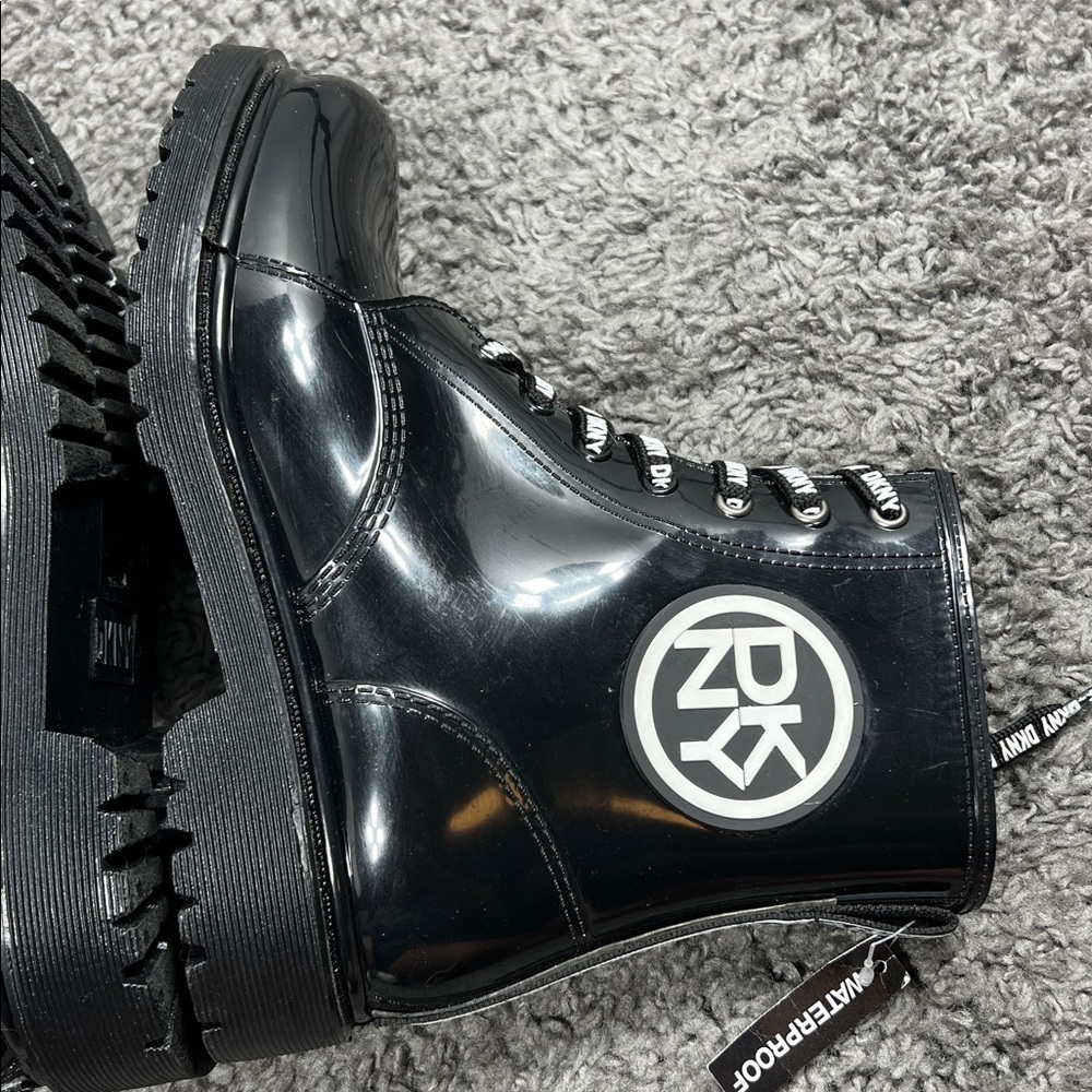 DKNY Combat Boots Womens Size 9 - Picture 9 of 14